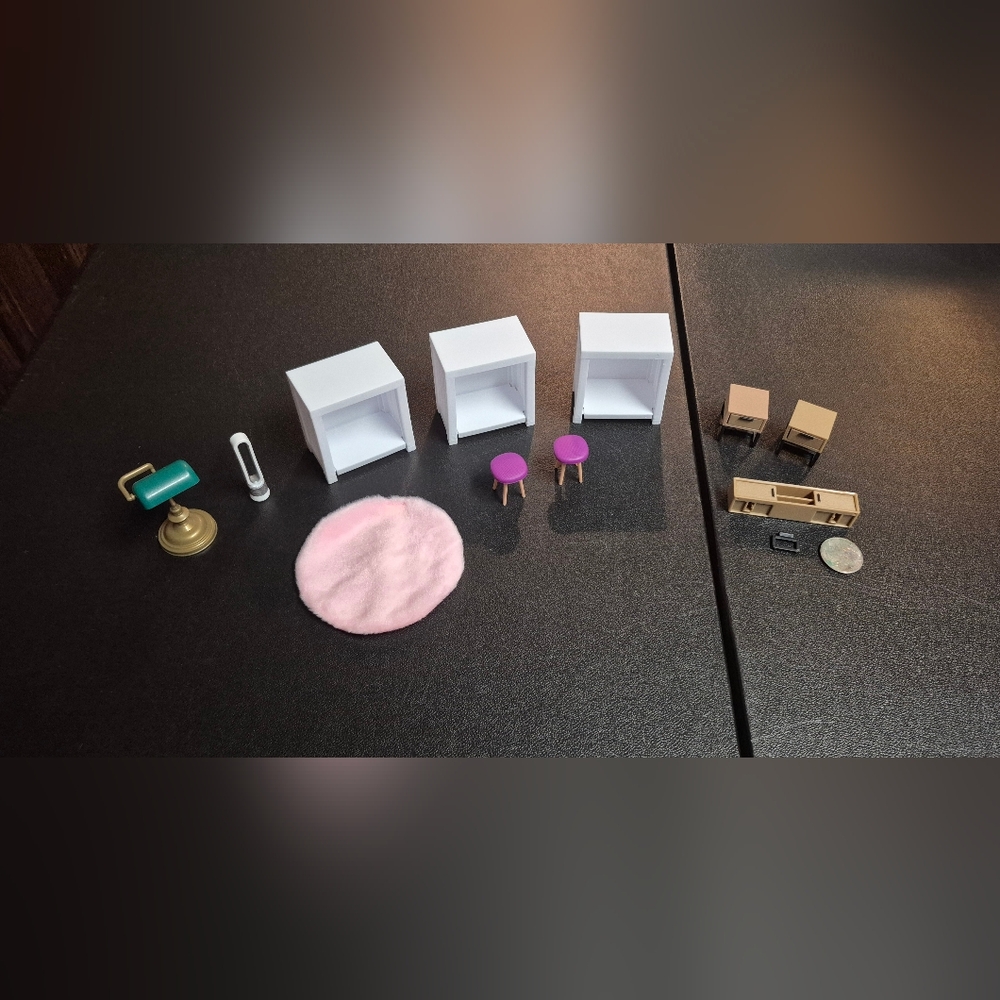 Zuru Mini Brands Home Series 1 Lot Ultra Rare Pink Rug Dyson Fan Banker Lamp Lot